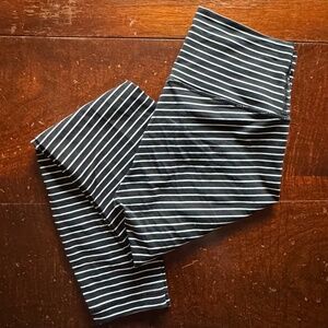 Lululemon Wunder Under High Rise Tight 25" - Black & White Stripe - 6